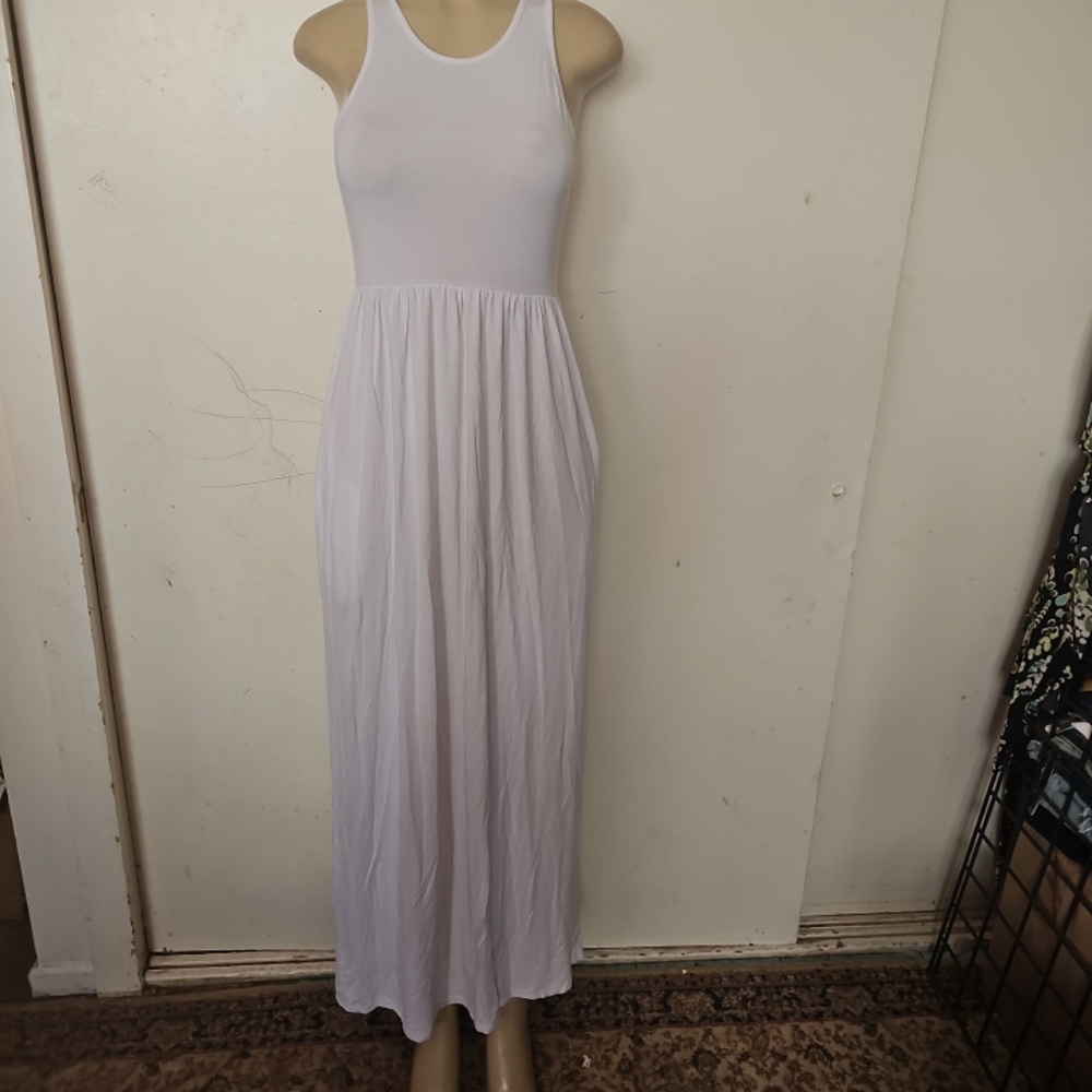 Forever New White Sleeveless Maxi Dress